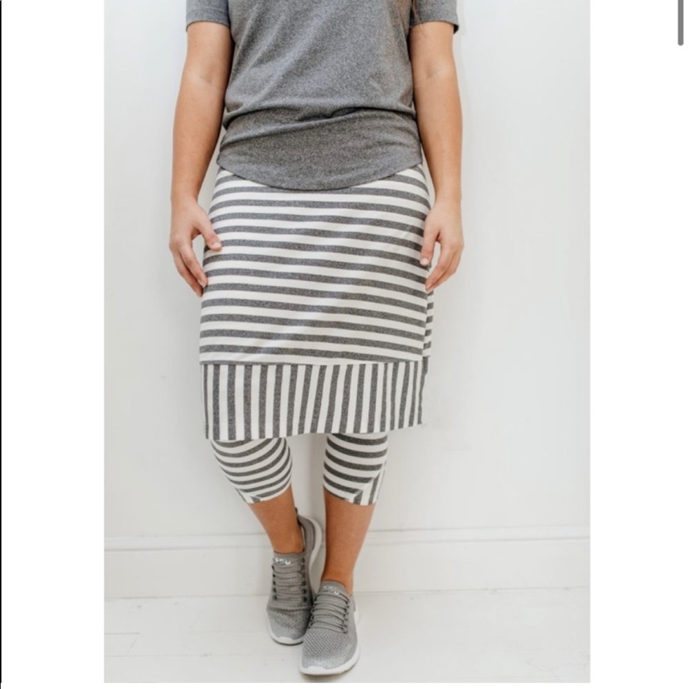 Courtney Toliver Snoga Gray and White Stripe